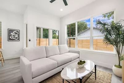 1700 Pennsylvania Avenue, Austin, TX 78702 - Photo 7