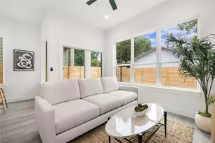 1700 Pennsylvania Ave, Austin, TX 78702 - Photo 7