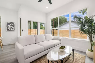 1700 Pennsylvania Avenue, Austin, TX 78702 - Photo 7