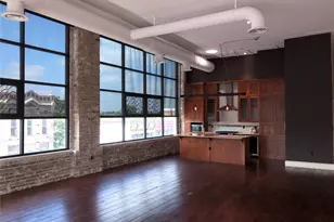 110 W 2nd St, Taylor, TX 76574 - Photo 3