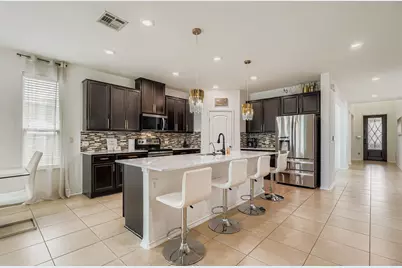 7020 Ondantra Bend, Austin, TX 78744 - Photo 11