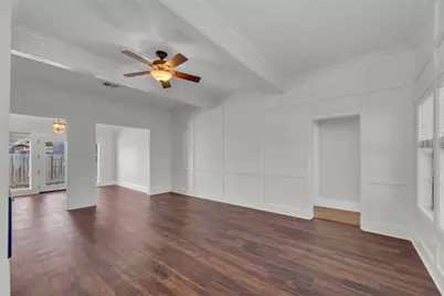 303 S Franklin Street, La Grange, TX 78945 - Photo 9