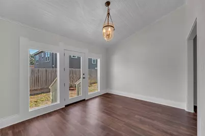 303 S Franklin Street, La Grange, TX 78945 - Photo 11