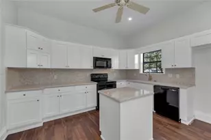 303 S Franklin St, La Grange, TX 78945 - Photo 15