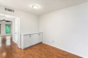 505 W 7th St, Austin, TX 78701 - Photo 11