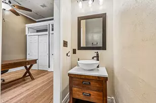 601 Garwood St, Smithville, TX 78957 - Photo 19