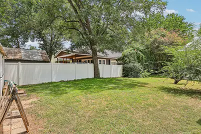 601 Garwood Street, Smithville, TX 78957 - Photo 33