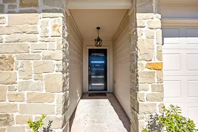 1425 London Way, Lockhart, TX 78644 - Photo 3