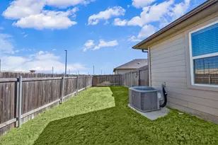 1425 London Wy, Lockhart, TX 78644 - Photo 39