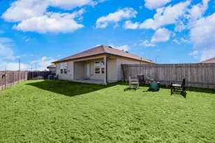 1425 London Wy, Lockhart, TX 78644 - Photo 35