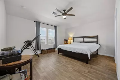 1425 London Way, Lockhart, TX 78644 - Photo 15