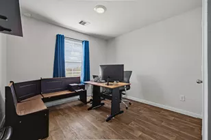 1425 London Wy, Lockhart, TX 78644 - Photo 23