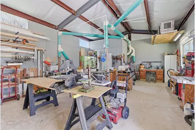 219 Skyline Road, Georgetown, TX 78628 - Photo 35