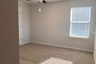 136 Grn Knl Ln, Georgetown, TX 78628 - Photo 9