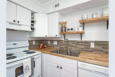 1840 Burton Drive #226, Austin, TX 78741 - Photo 3