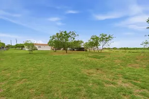 345 Morning Mist, Lockhart, TX 78644 - Photo 15