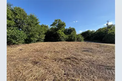 318 N Front Street, Holland, TX 76534 - Photo 5
