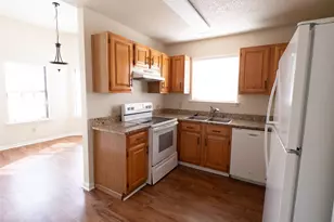 117 Quail Cove, Lockhart, TX 78644 - Photo 3