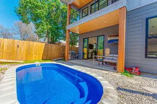 910 Tillery St, Austin, TX 78702 - Photo 31