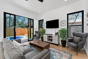 910 Tillery St, Austin, TX 78702 - Photo 15