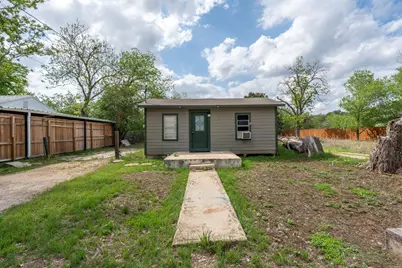 1130 Gravel Street, San Marcos, TX 78666 - Photo 1