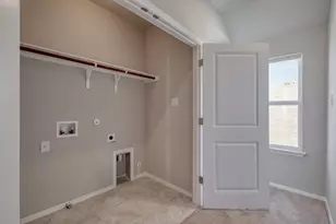 340 Black Opal Dr, Jarrell, TX 76537 - Photo 19