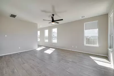 340 Black Opal Drive, Jarrell, TX 76537 - Photo 5