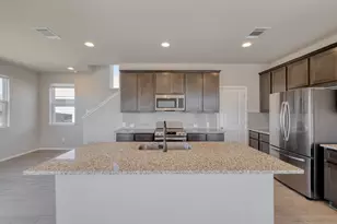 340 Black Opal Dr, Jarrell, TX 76537 - Photo 7