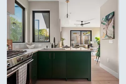 1401 E 3rd Street #2, Austin, TX 78702 - Photo 25