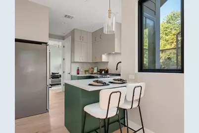 1401 E 3rd Street #2, Austin, TX 78702 - Photo 13