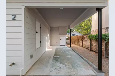 1401 E 3rd Street #2, Austin, TX 78702 - Photo 27