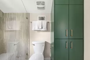 1401 E 3rd St, Austin, TX 78702 - Photo 19