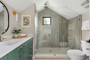 1401 E 3rd St, Austin, TX 78702 - Photo 17