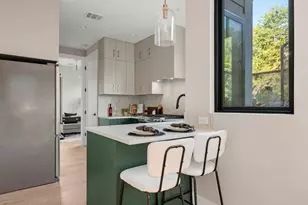 1401 E 3rd St, Austin, TX 78702 - Photo 13