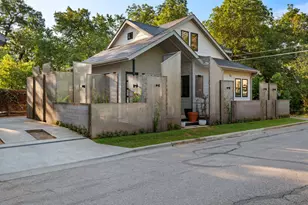 1401 E 3rd St, Austin, TX 78702 - Photo 5