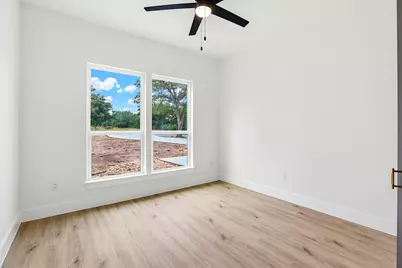 315 Post Oak Street, Gonzales, TX 78629 - Photo 17