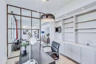 54 Rainey St, Austin, TX 78701 - Photo 21