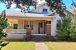 507 Sloan St, Taylor, TX 76574 - Photo 1