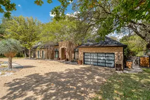 3908 Edwards Mountain Dr, Austin, TX 78731 - Photo 3