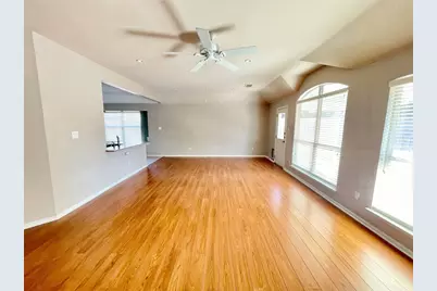 7008 Auckland Drive, Austin, TX 78749 - Photo 9