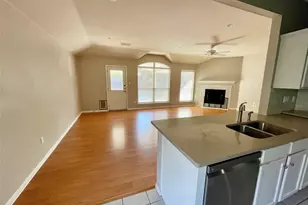 7008 Auckland Dr, Austin, TX 78749 - Photo 5