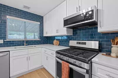 6008 Smith Oak Trail, Austin, TX 78749 - Photo 11