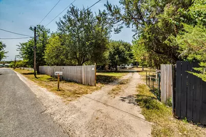 248 Chaparral Drive, Liberty Hill, TX 78642 - Photo 3