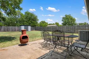 1107 E 17th St, Georgetown, TX 78626 - Photo 33