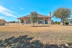 329 Esperanza Petal Pass, Liberty Hill, TX 78642 - Photo 35