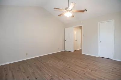 925 Chisholm Cove, Round Rock, TX 78681 - Photo 17