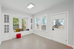 2301 W 10th St, Austin, TX 78703 - Photo 9
