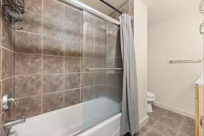 711 W 26th Street #303, Austin, TX 78705 - Photo 17