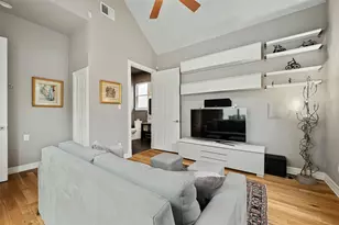 712 Furlong Dr, Austin, TX 78746 - Photo 27