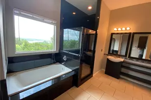 204 Spellbrook Ln, Lakeway, TX 78734 - Photo 11